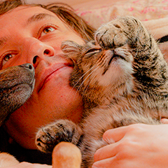 Image Link For I vantaggi di vivere con cani e gatti