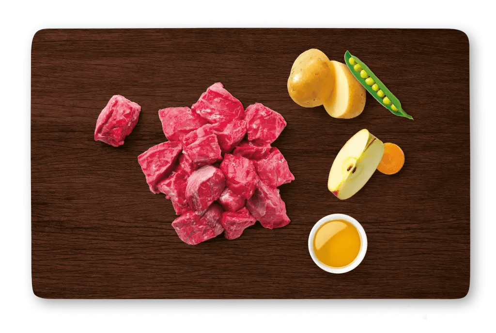 Amb vedella fresca, patates i p&egrave;sols, verdures i fruites