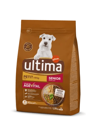 Petit Senior avec du Poulet